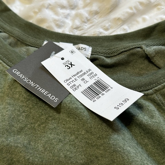 🖤GRAYSON/THREADS Sage Green “LOVE” Sweatshirt - Picture 5 of 7